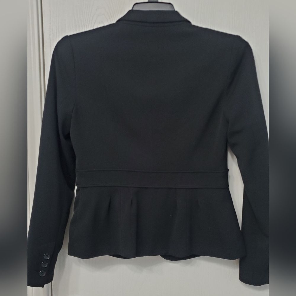Blazer - Picture 2 of 2